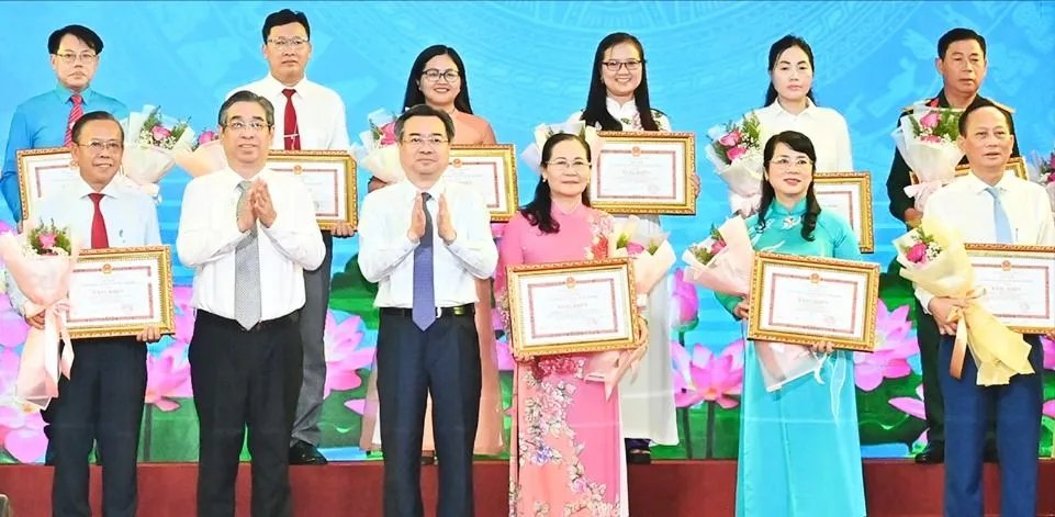 Công Tác Tuyên Giáo Và Dân Vận Gần Dân, Sát Dân - 25