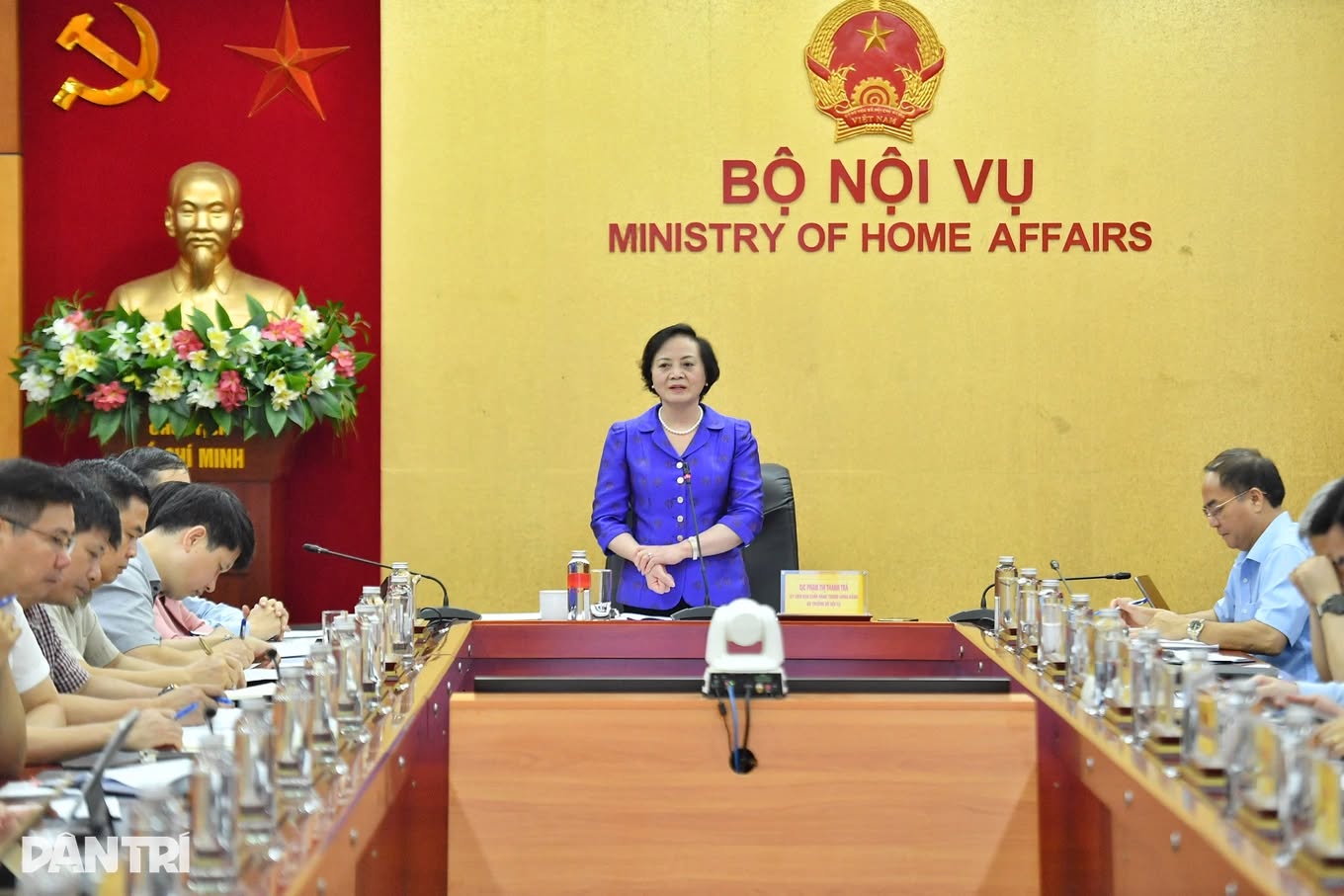 Bộ Nội vụ chọn 34 cán bộ tiêu biểu đưa về địa phương 3 tháng - 26