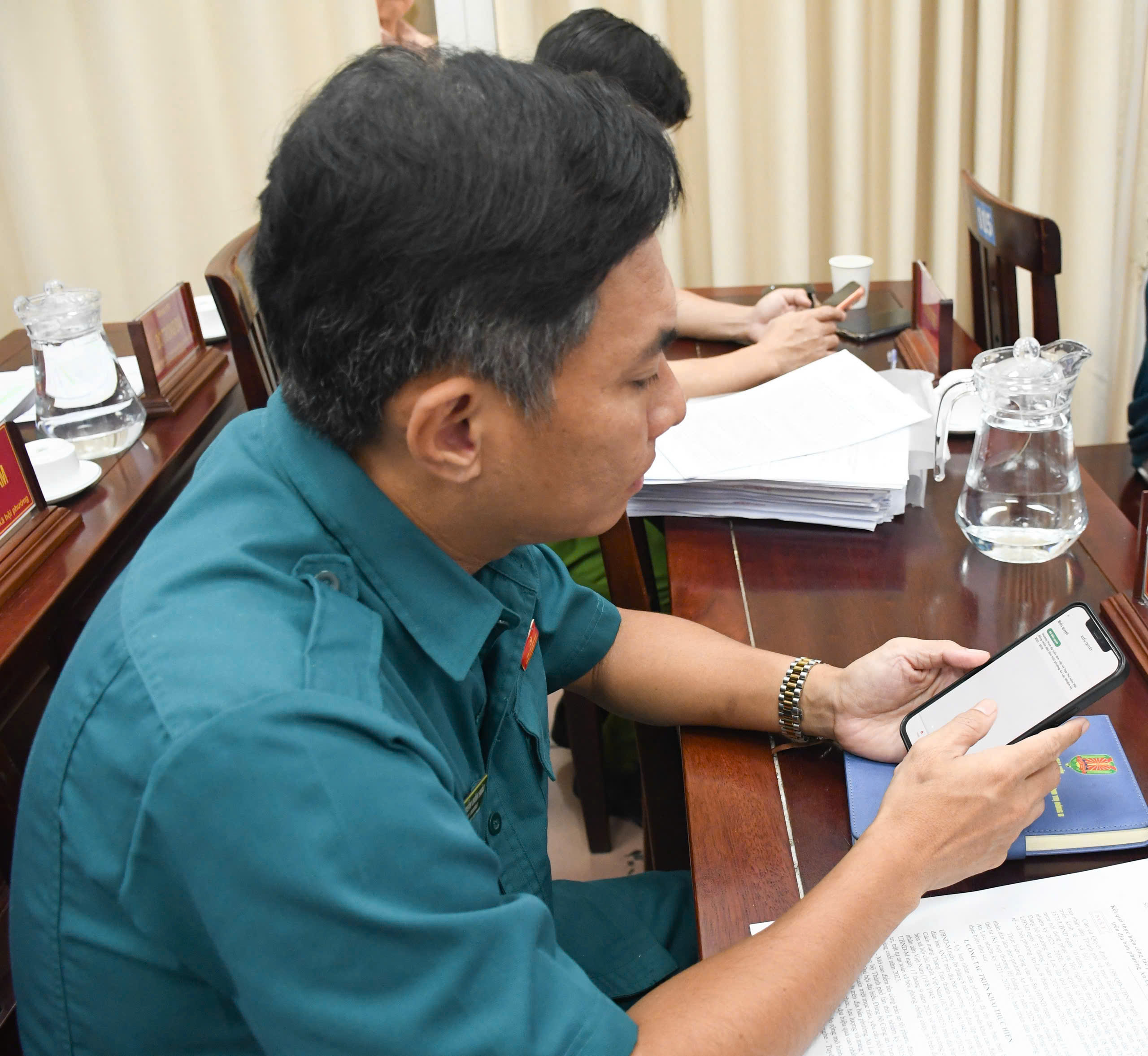 HỘI ĐỒNG NHÂN DÂN PHƯỜNG TỔ CHỨC KỲ HỌP THƯỜNG LỆ CUỐI NĂM 2025 - 7